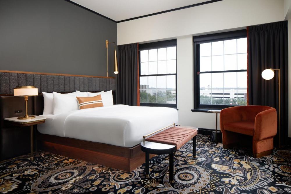 King Junior Suite interior