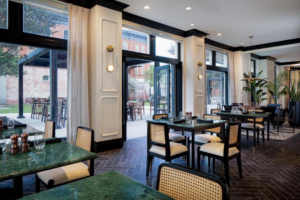 The LaSalle Hotel, Bryan College Station, a Tribute Portfolio Hotel